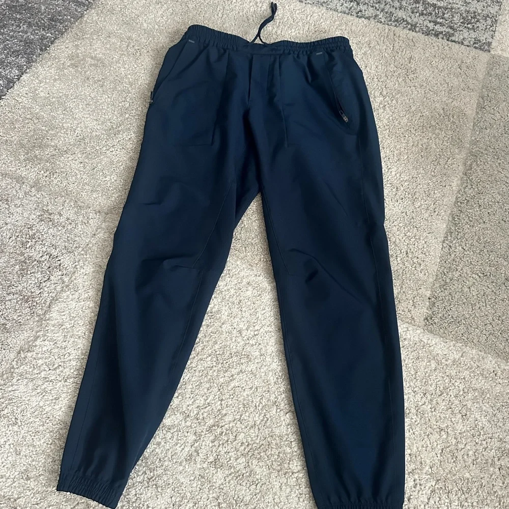 Men's Blue Lululeon License to Train Joggers - Picture 2 of 4